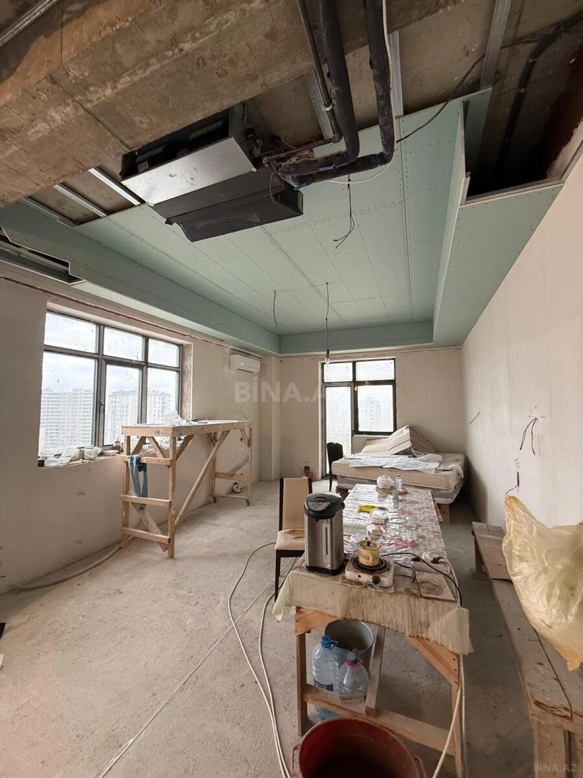 Satılır 4 otaqlı mənzil 152.8 m²