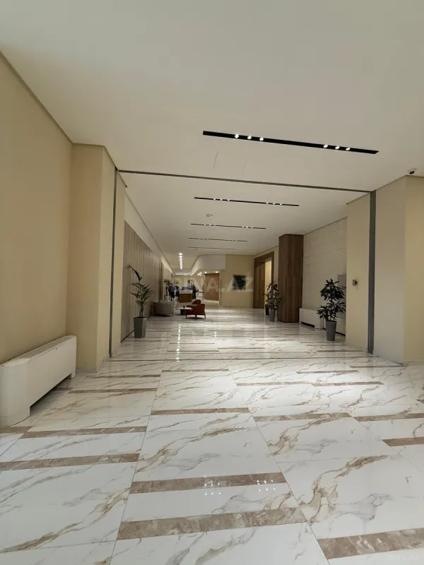 Satılır 4 otaqlı mənzil 152.8 m²