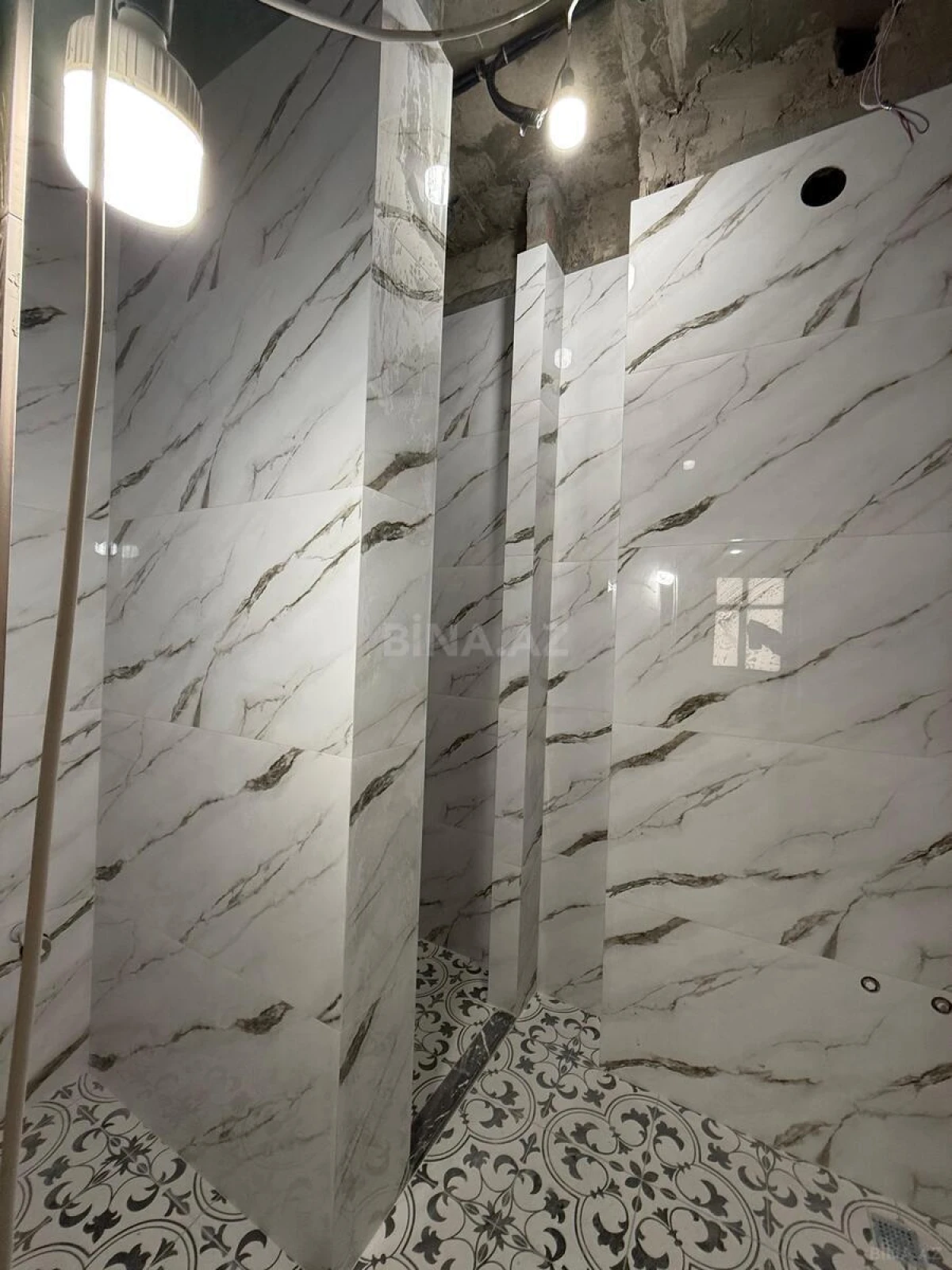 Satılır 4 otaqlı mənzil 152.8 m²