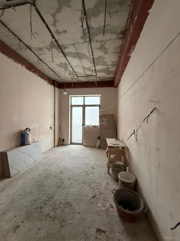 Satılır 4 otaqlı mənzil 152.8 m²