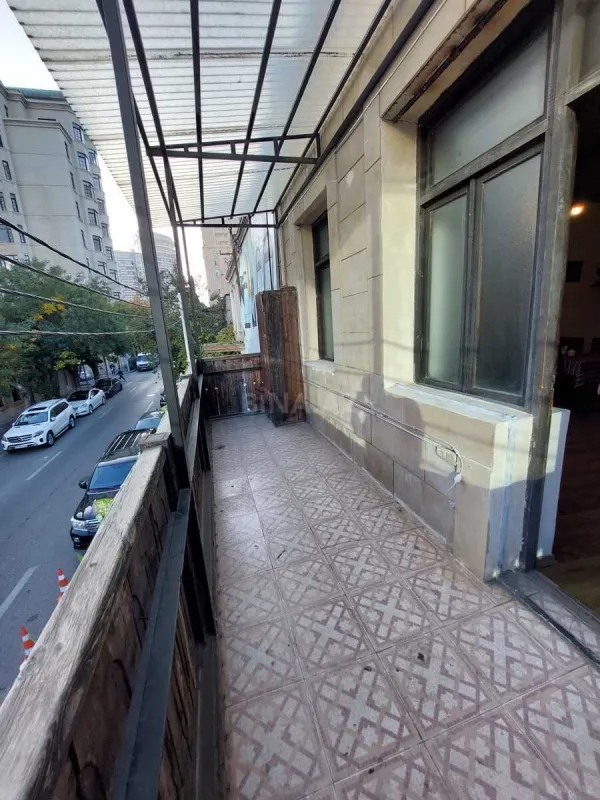 Kirayə verilir obyekt 1150 m²