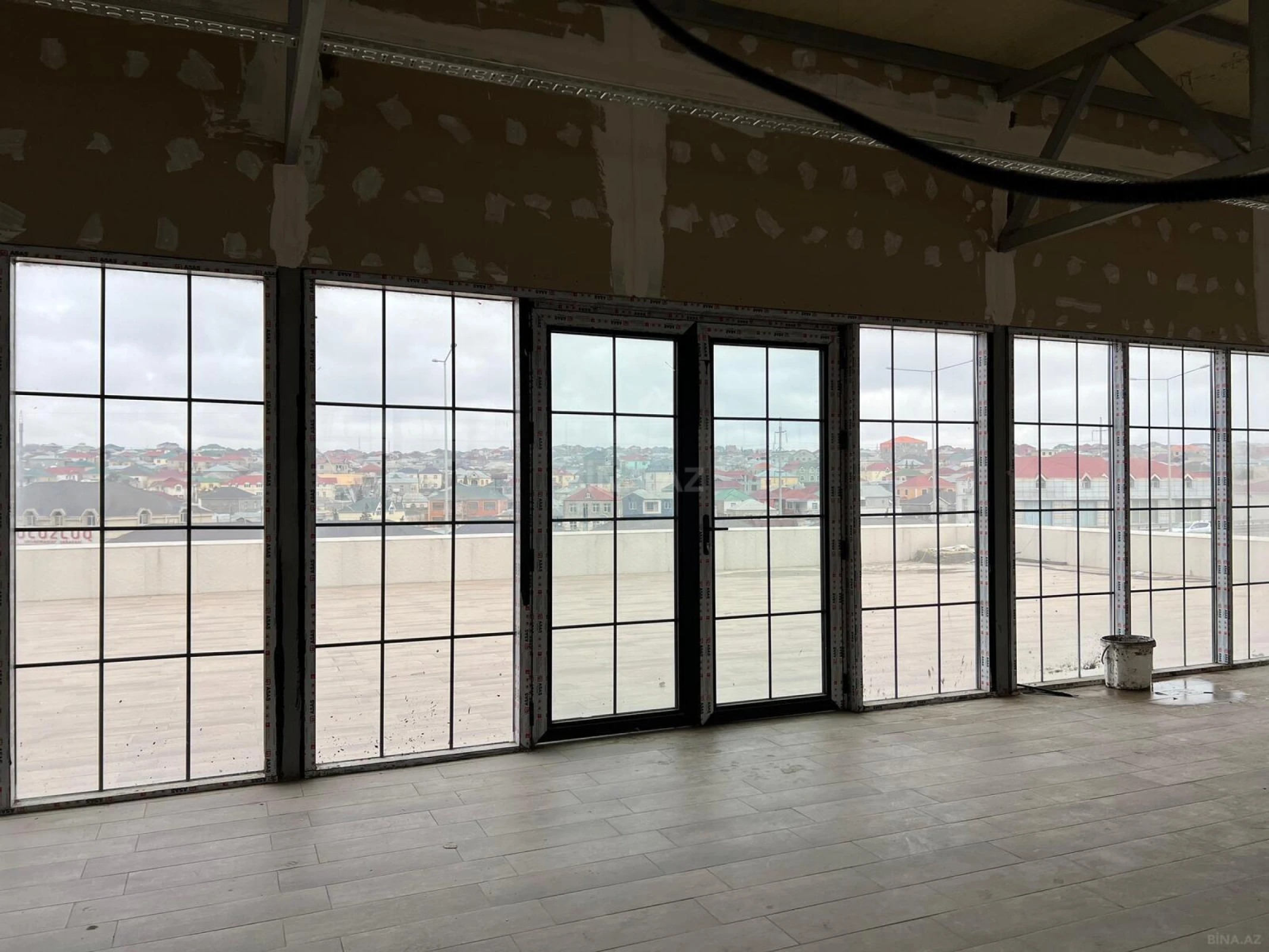 Satılır obyekt 3016.1 m²