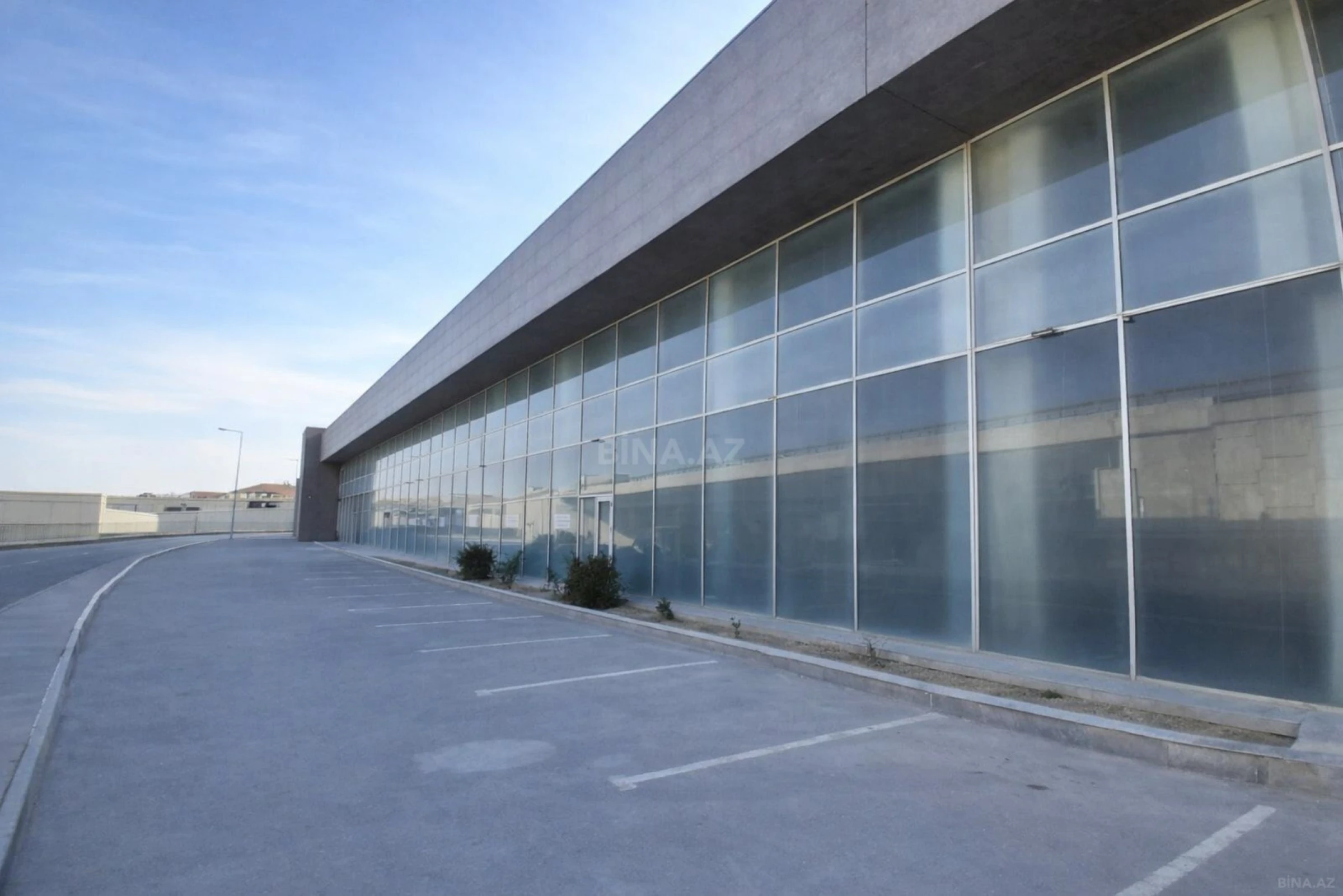 Satılır obyekt 3016.1 m²