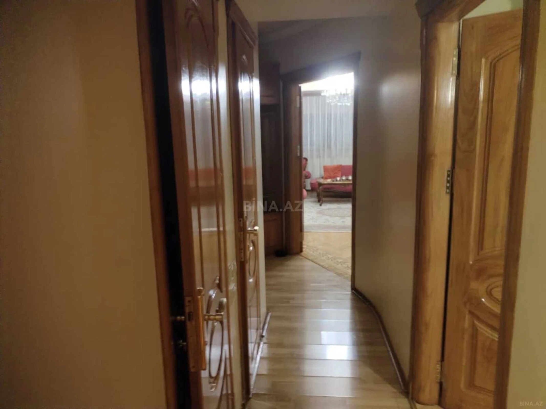 Satılır 3 otaqlı mənzil 90 m²