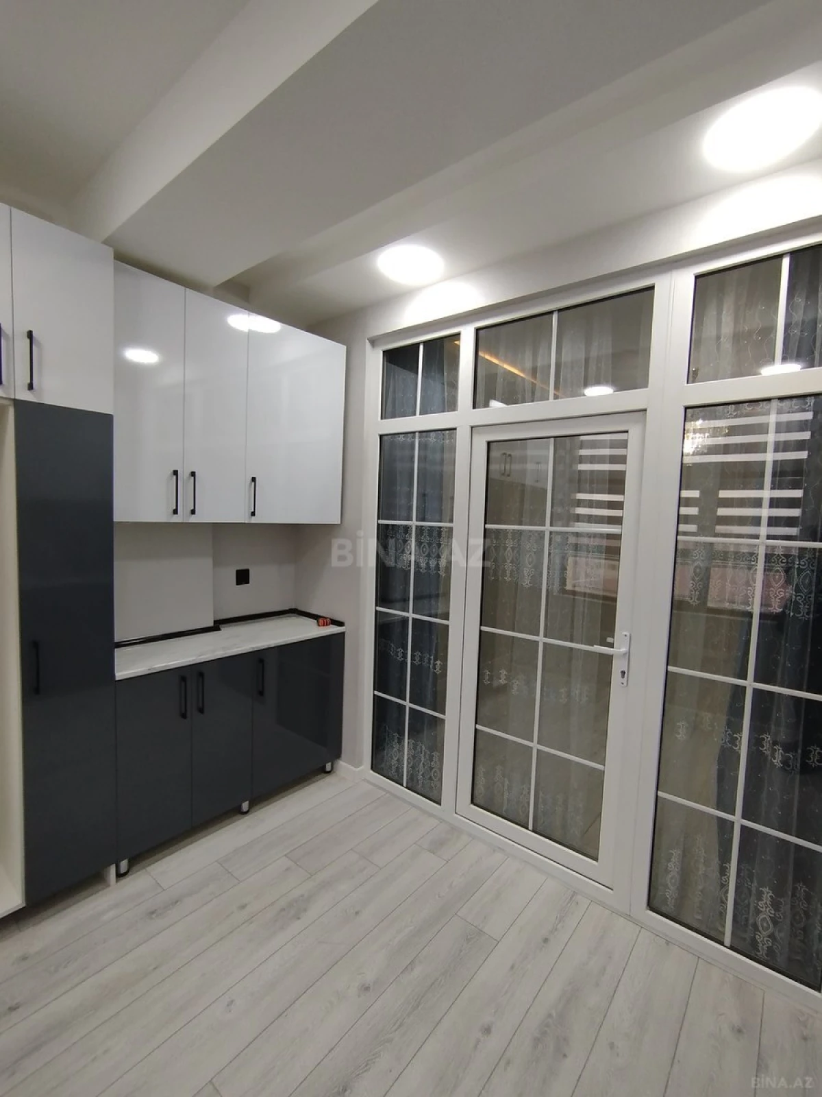 Satılır 3 otaqlı mənzil 90 m²
