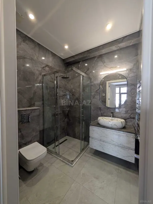 Kirayə verilir 4 otaqlı mənzil 140 m²