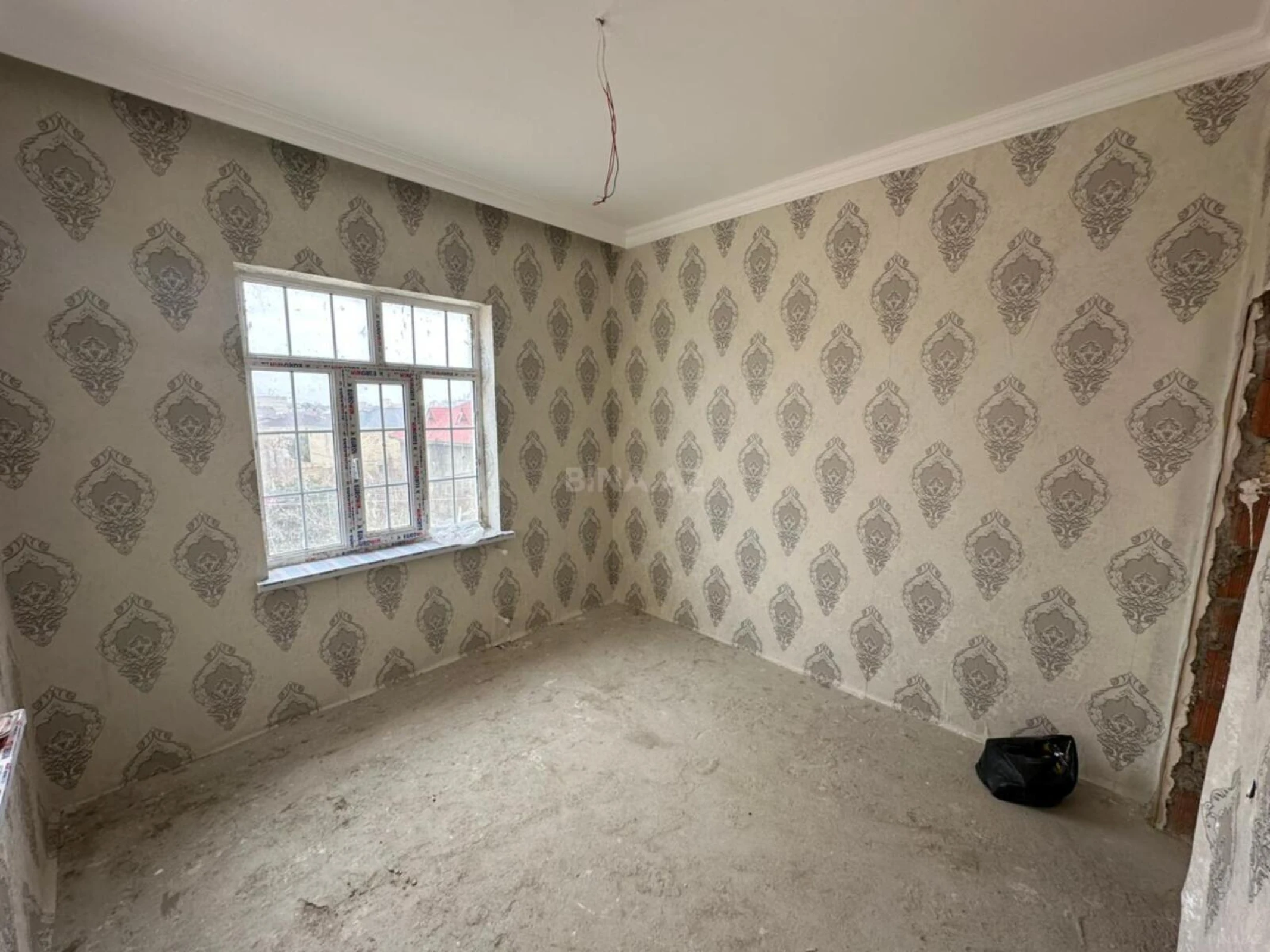 Satılır 4 otaqlı həyət evi 80 m²