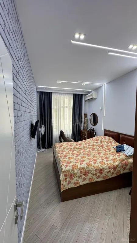 Satılır 2 otaqlı mənzil 56.1 m²