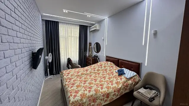 Satılır 2 otaqlı mənzil 56.1 m²