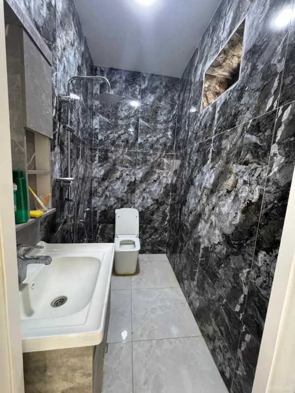 Satılır 4 otaqlı həyət evi 105 m²