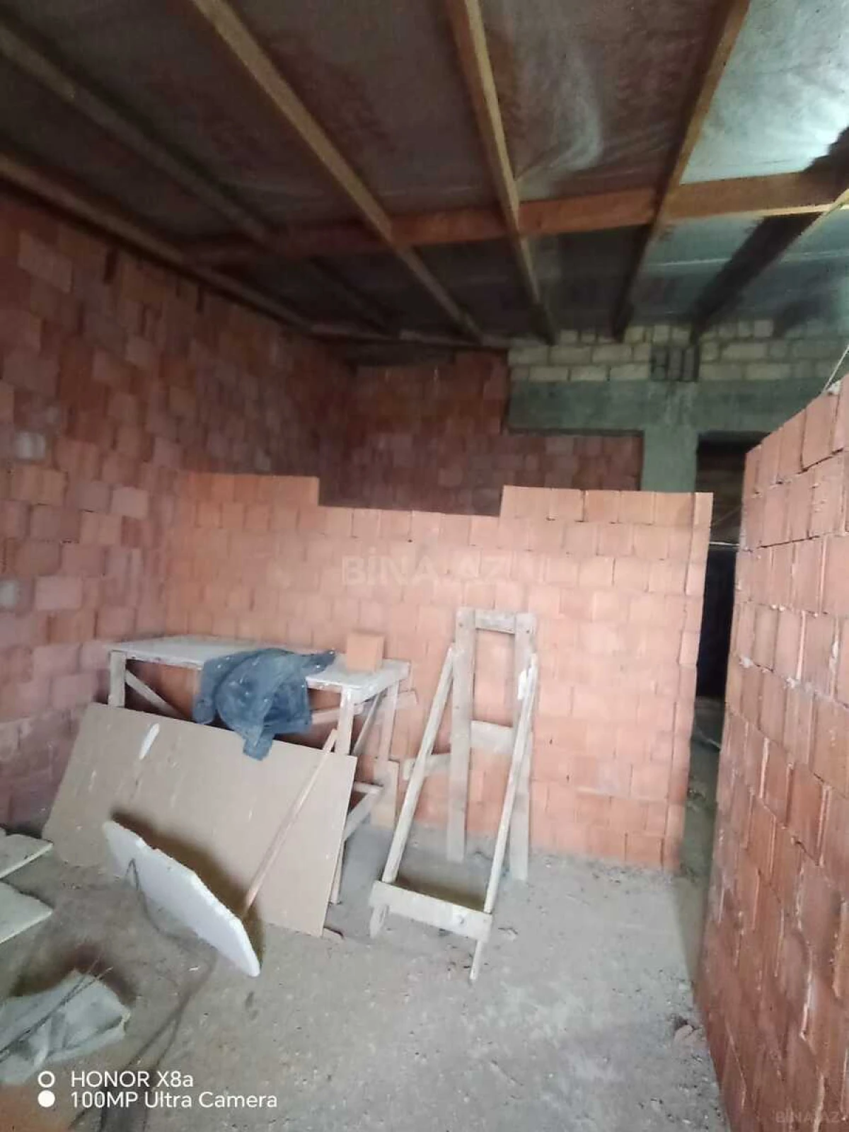 Satılır 1 otaqlı mənzil 60 m²