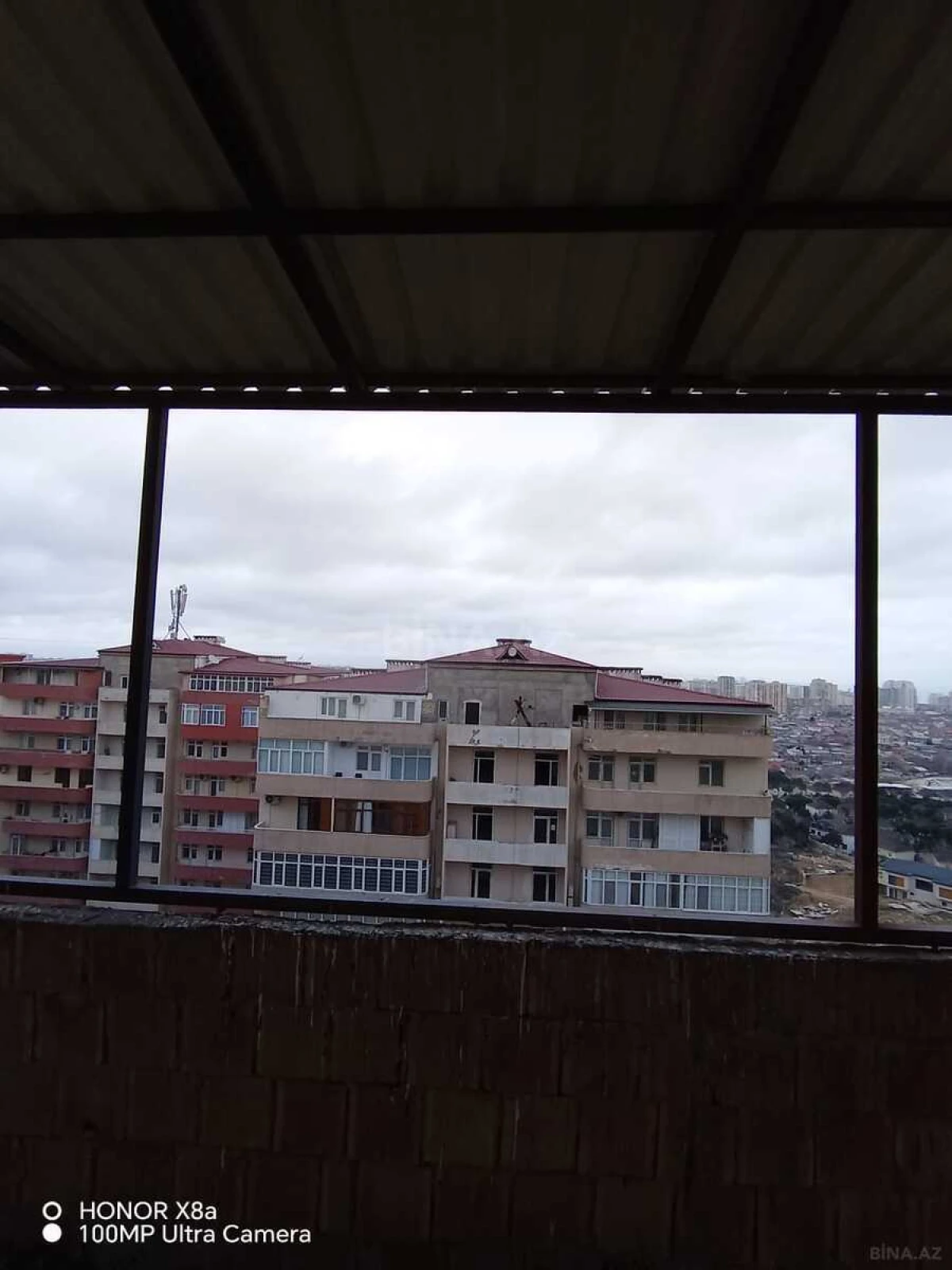 Satılır 1 otaqlı mənzil 60 m²