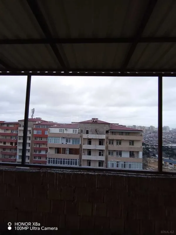 Satılır 1 otaqlı mənzil 60 m²