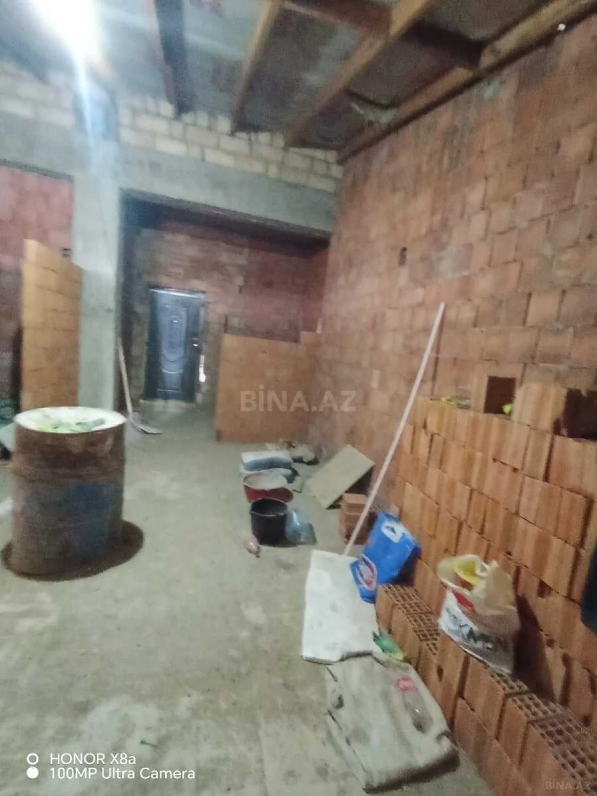 Satılır 1 otaqlı mənzil 60 m²