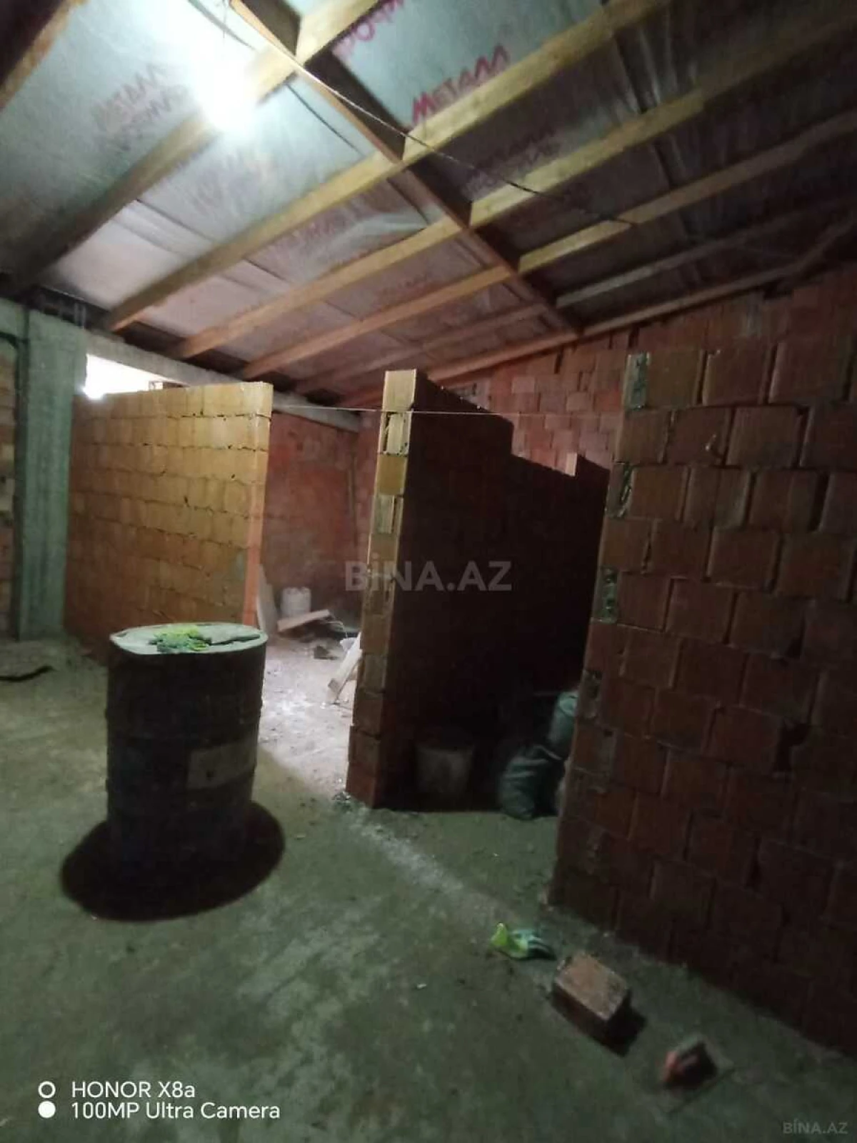 Satılır 1 otaqlı mənzil 60 m²