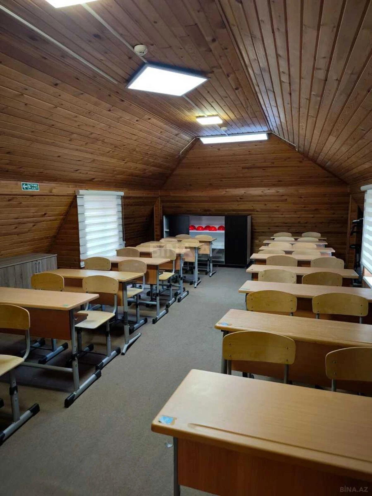 Kirayə verilir 8 otaqlı ofis 250 m²