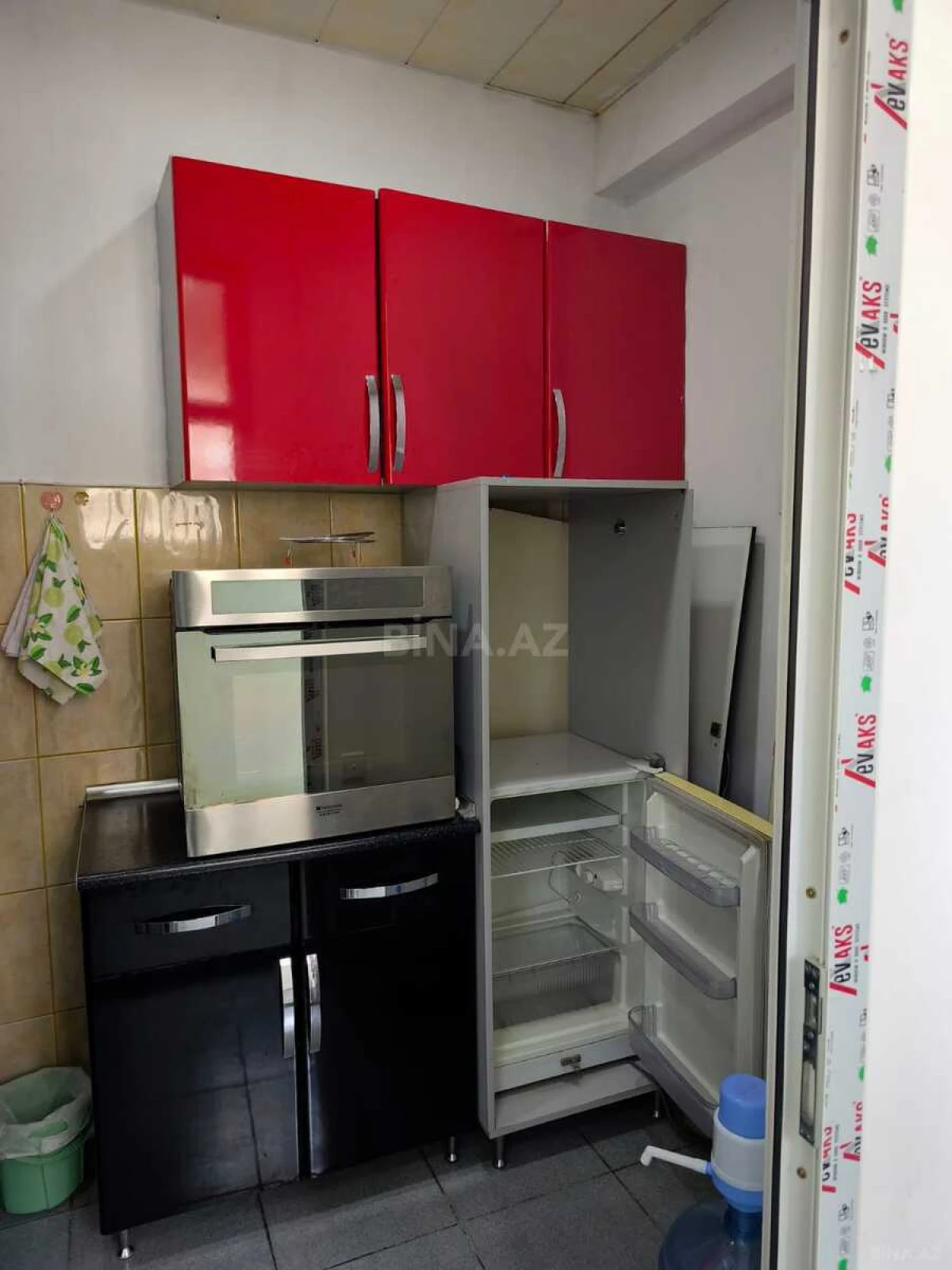 Kirayə verilir 8 otaqlı ofis 250 m²