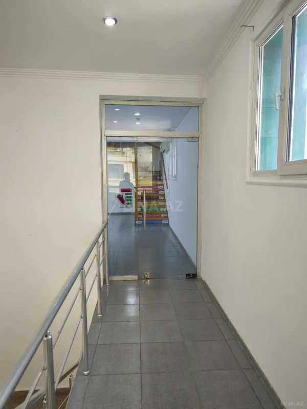 Kirayə verilir 8 otaqlı ofis 250 m²
