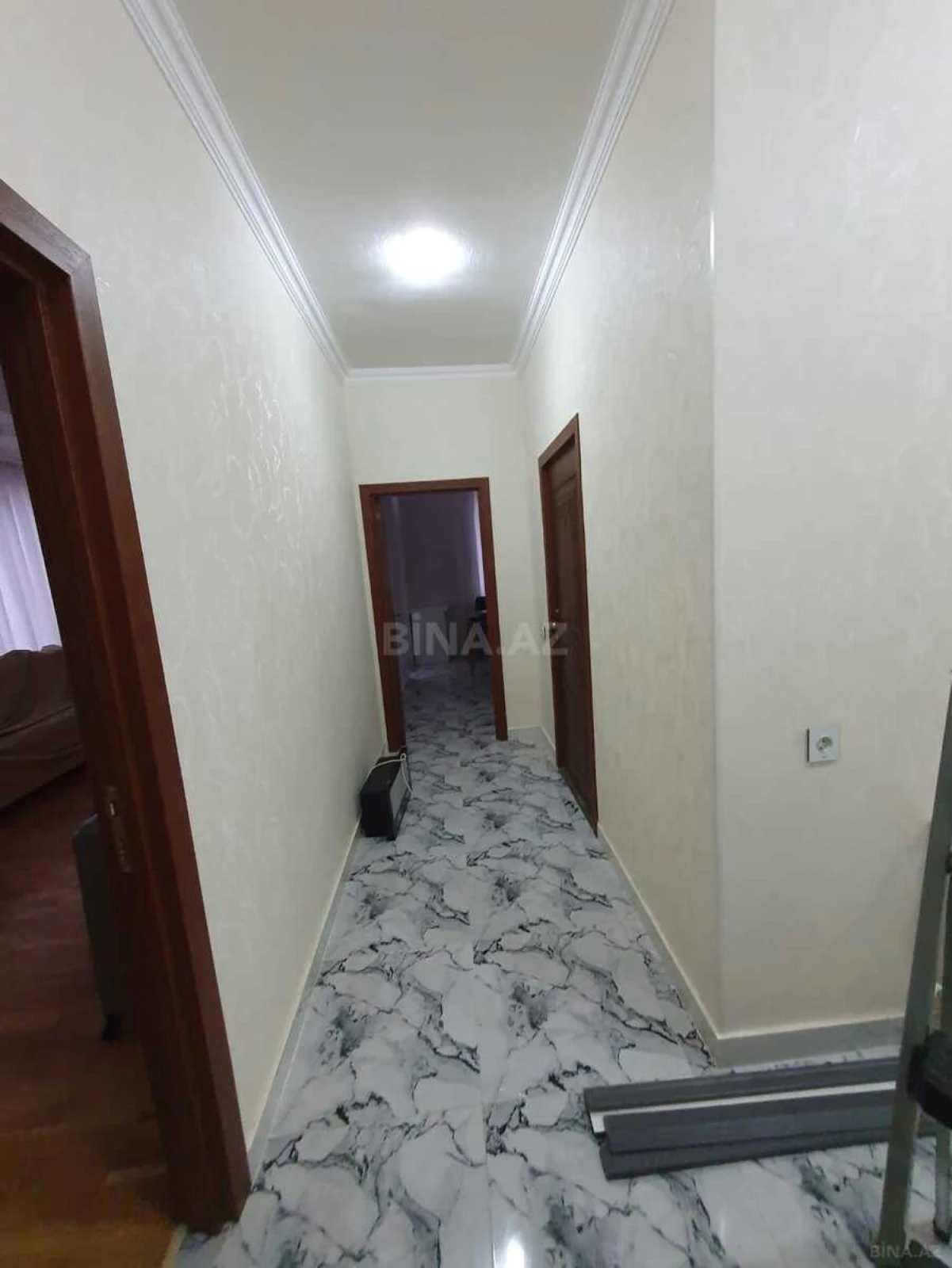 Kirayə verilir 2 otaqlı mənzil 80 m²