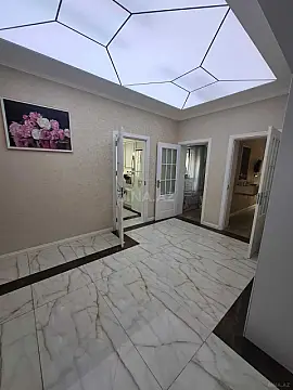 Satılır 4 otaqlı mənzil 154 m²