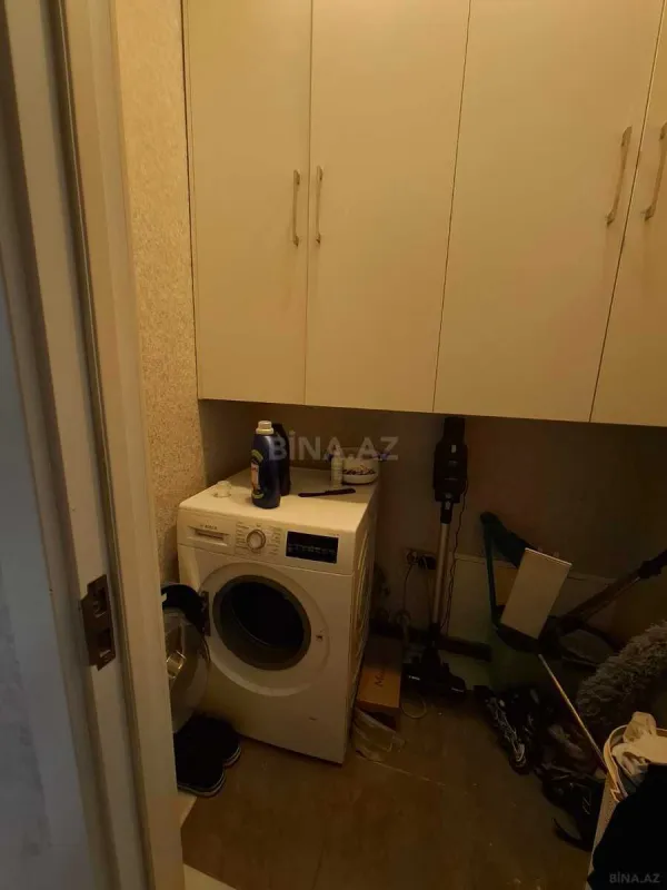 Satılır 4 otaqlı mənzil 154 m²