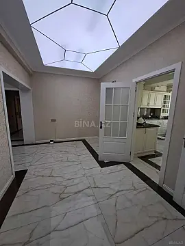 Satılır 4 otaqlı mənzil 154 m²