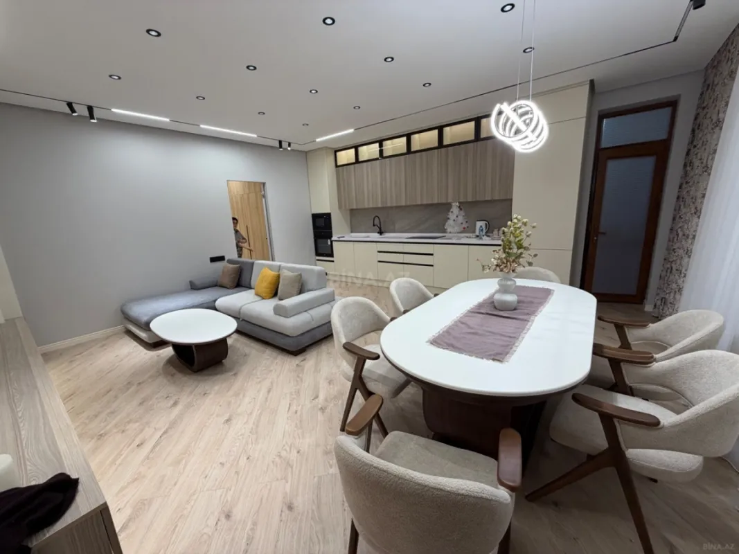 Kirayə verilir 3 otaqlı mənzil 115 m²
