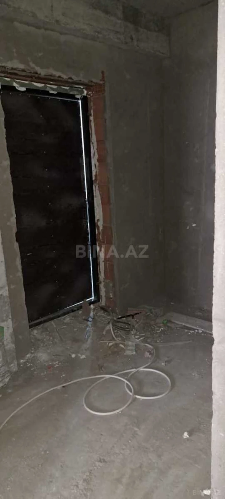 Satılır 2 otaqlı mənzil 99.3 m²