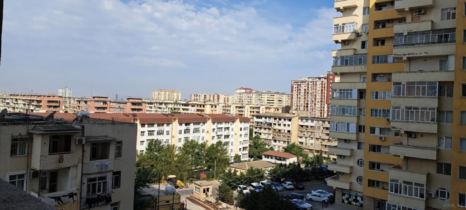 Satılır 2 otaqlı mənzil 99.3 m²