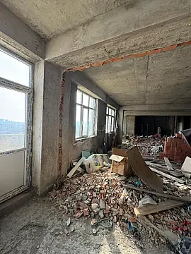 Satılır 5 otaqlı mənzil 340 m²