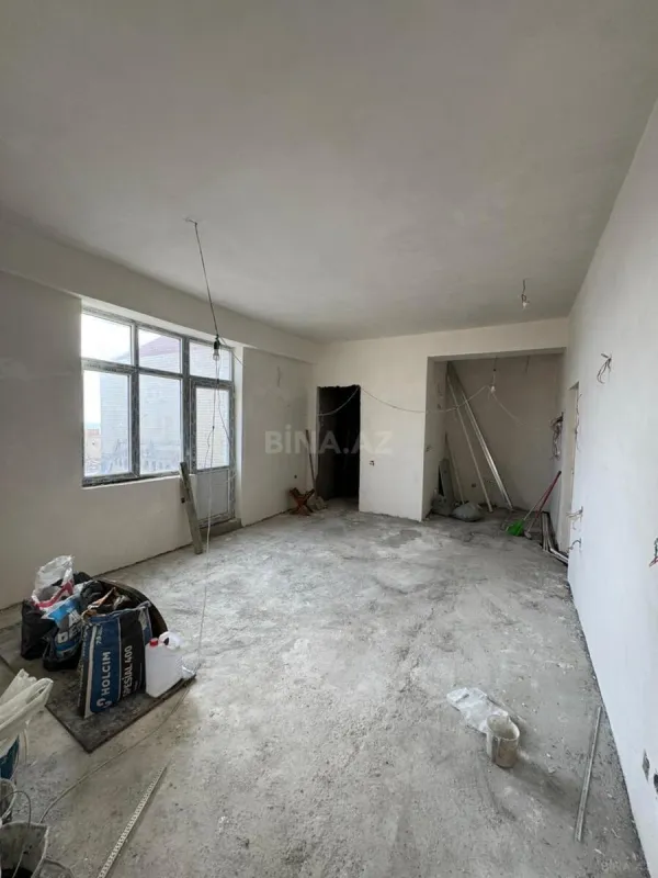 Satılır 5 otaqlı mənzil 340 m²