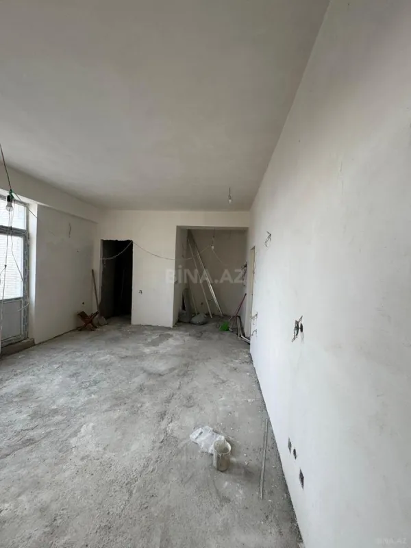 Satılır 5 otaqlı mənzil 340 m²