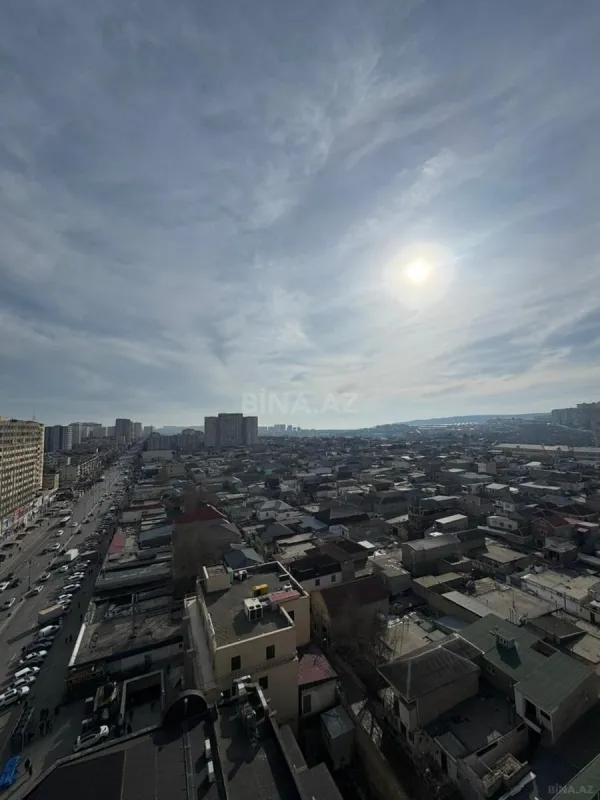 Satılır 5 otaqlı mənzil 340 m²