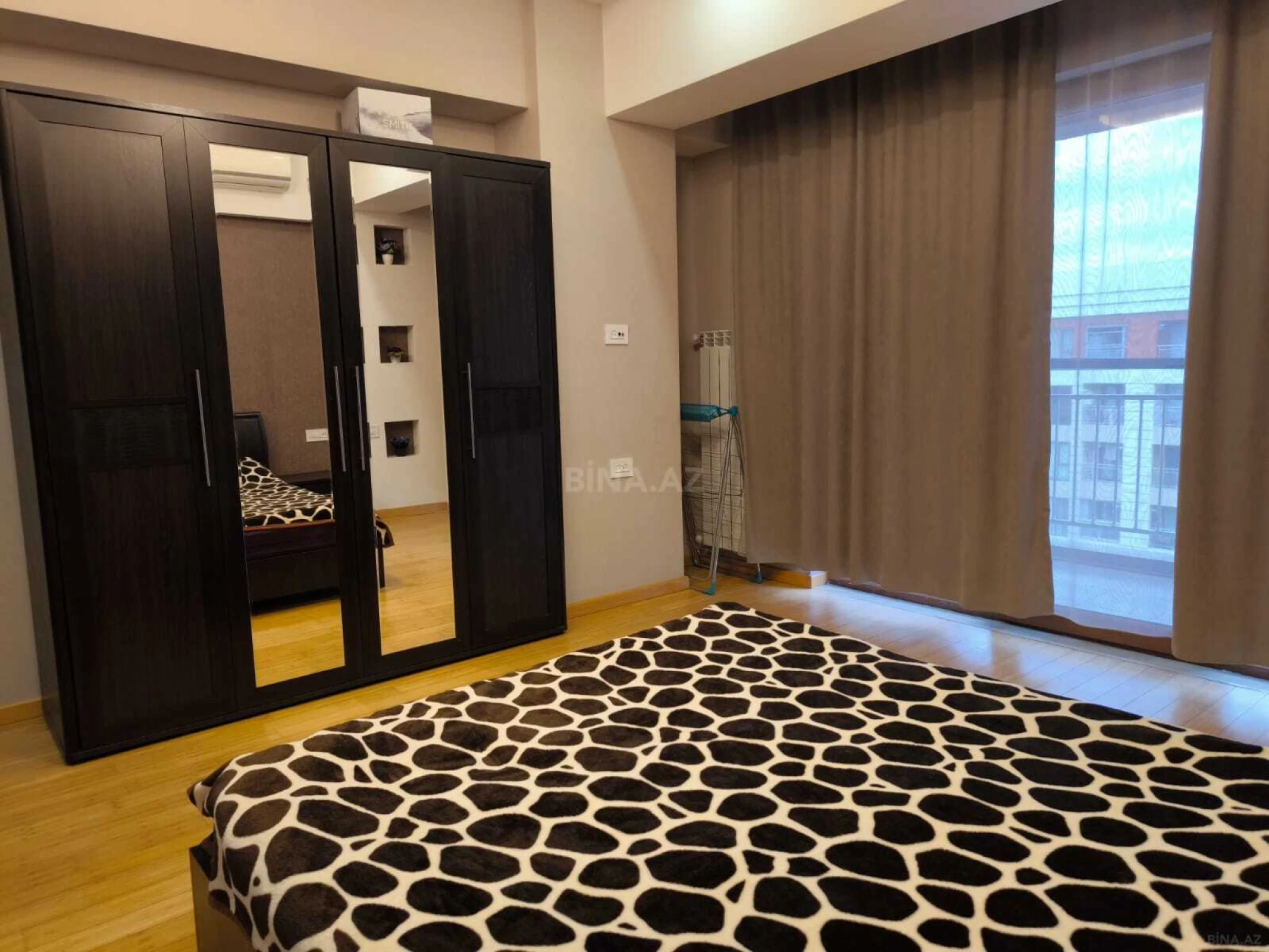 Kirayə verilir 2 otaqlı mənzil 73 m²