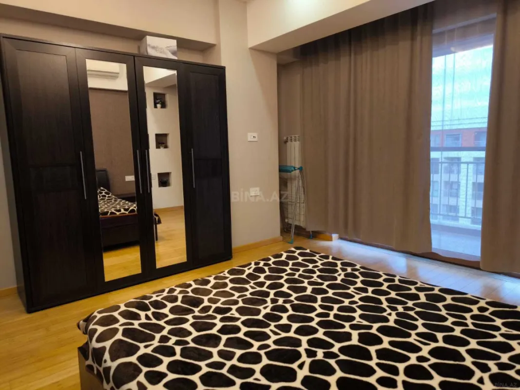 Kirayə verilir 2 otaqlı mənzil 73 m²