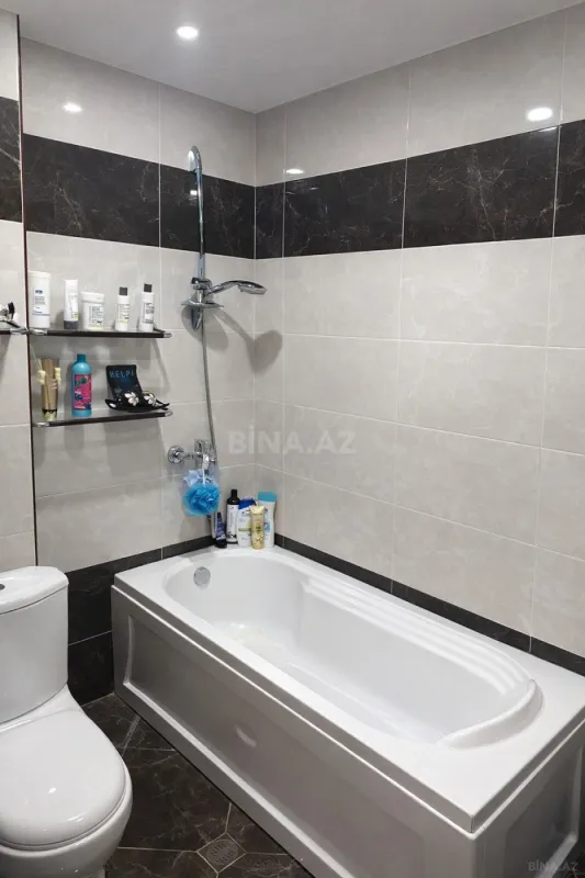 Satılır 2 otaqlı mənzil 70 m²