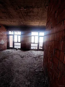 Satılır 3 otaqlı mənzil 110 m²