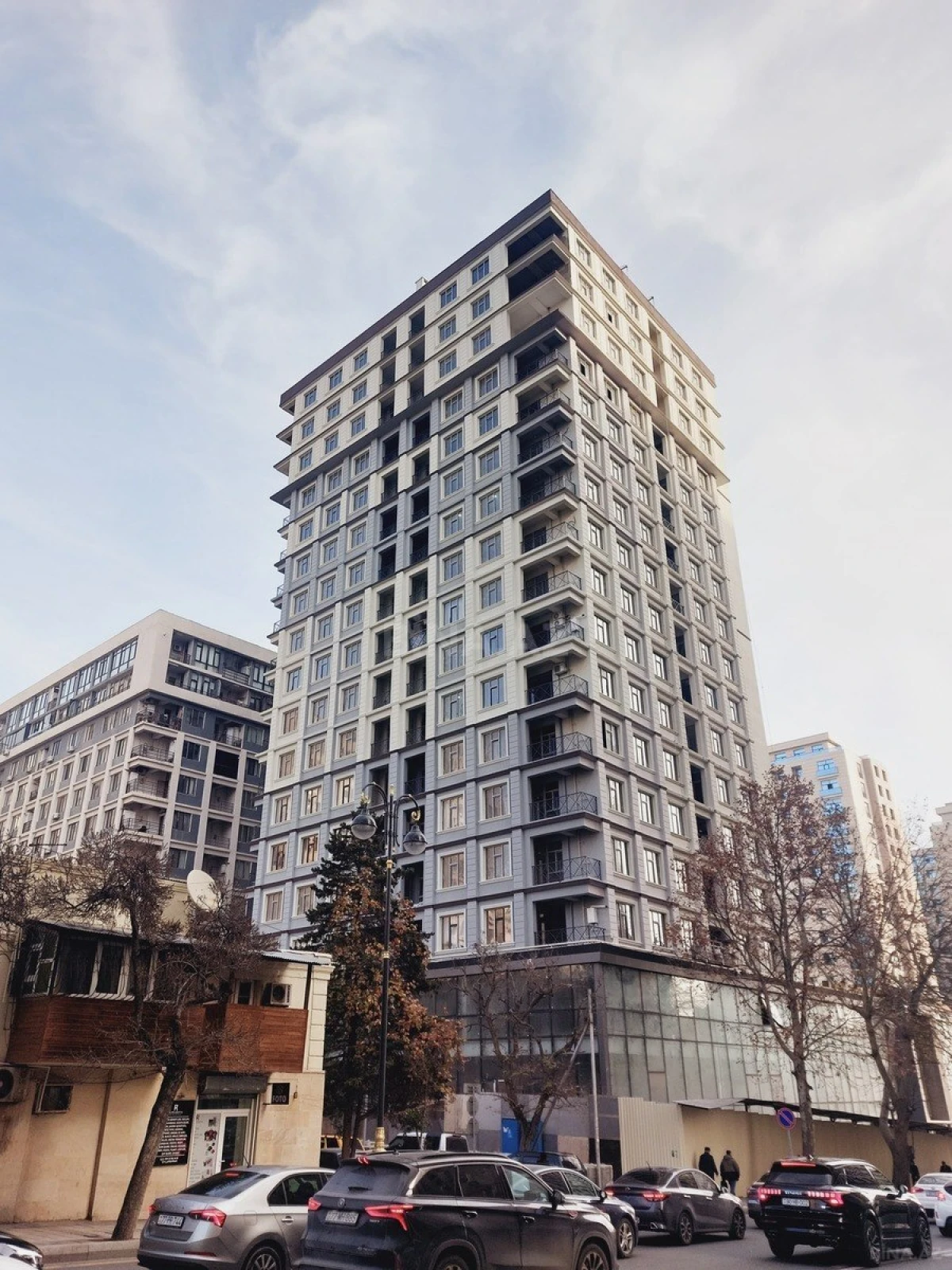 Satılır 3 otaqlı mənzil 110 m²