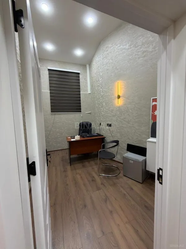 Kirayə verilir 2 otaqlı ofis 90 m²