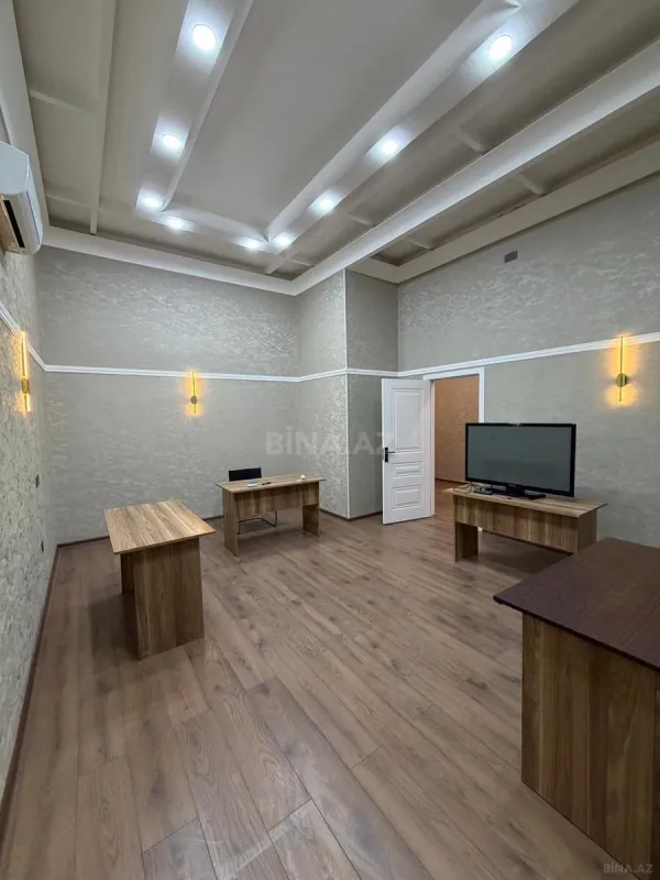 Kirayə verilir 2 otaqlı ofis 90 m²