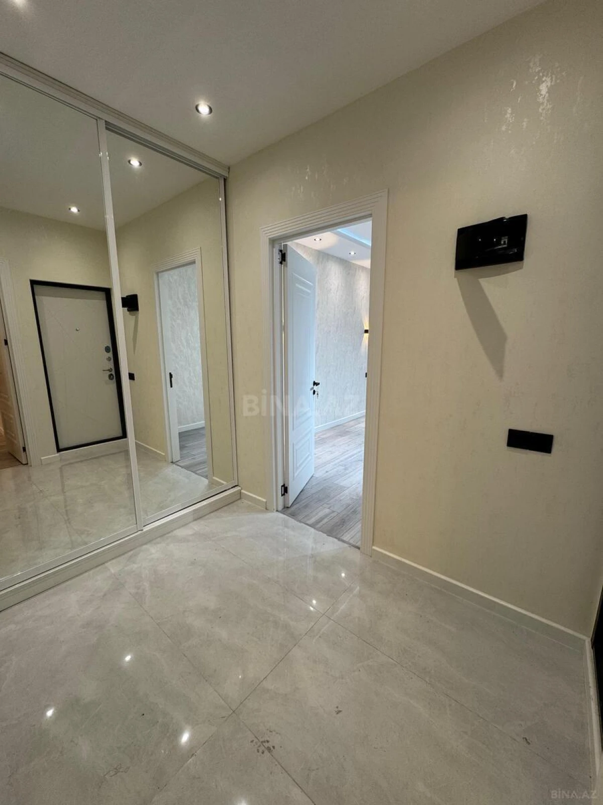 Satılır 3 otaqlı mənzil 65 m²