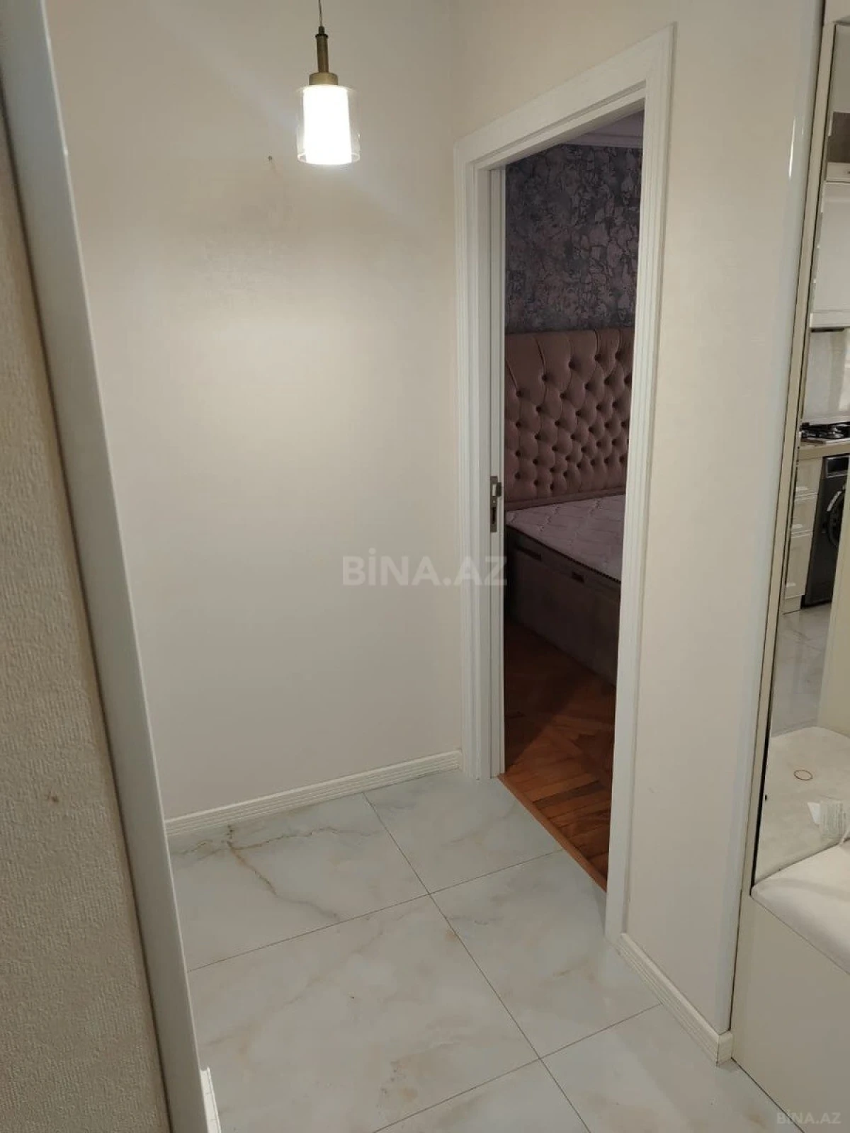 Kirayə verilir 2 otaqlı mənzil 75 m²