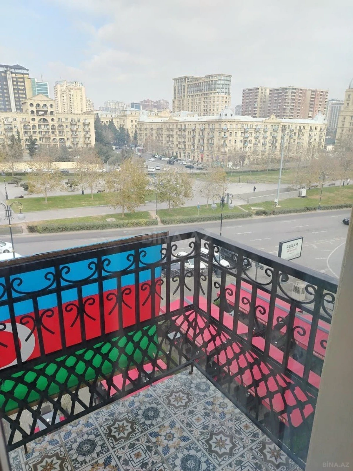 Kirayə verilir 2 otaqlı mənzil 75 m²