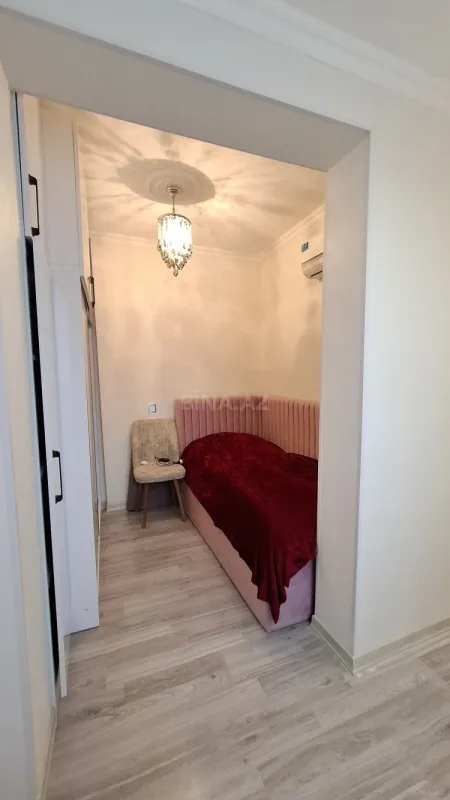 Satılır 3 otaqlı mənzil 65 m²