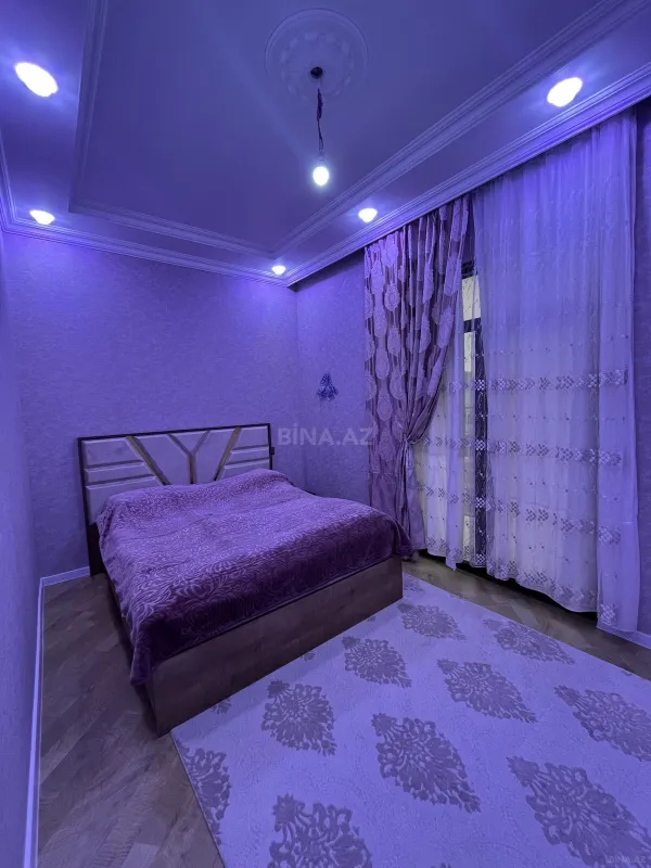 Satılır 6 otaqlı həyət evi 300 m²