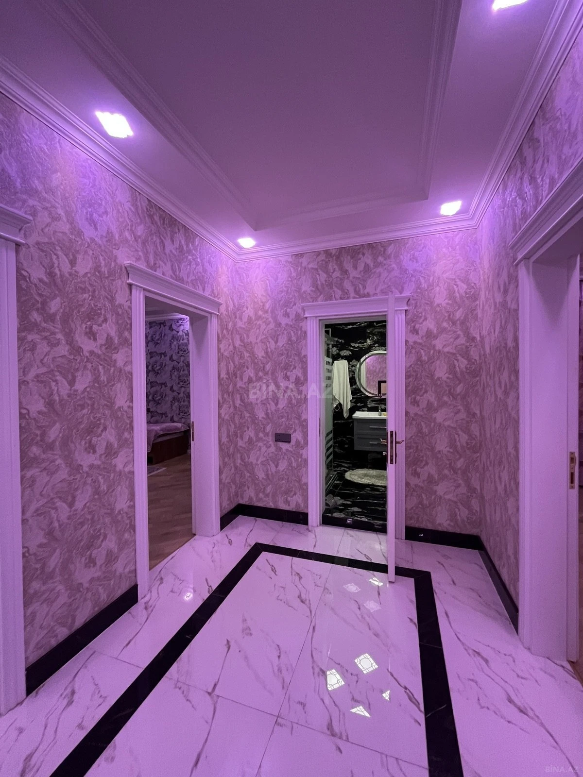 Satılır 6 otaqlı həyət evi 300 m²