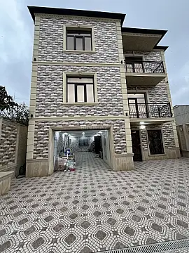 Satılır 6 otaqlı həyət evi 300 m²