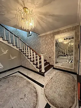 Satılır 6 otaqlı həyət evi 300 m²