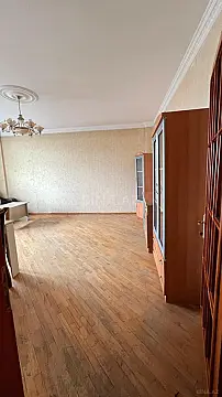 Kirayə verilir 3 otaqlı mənzil 140 m²