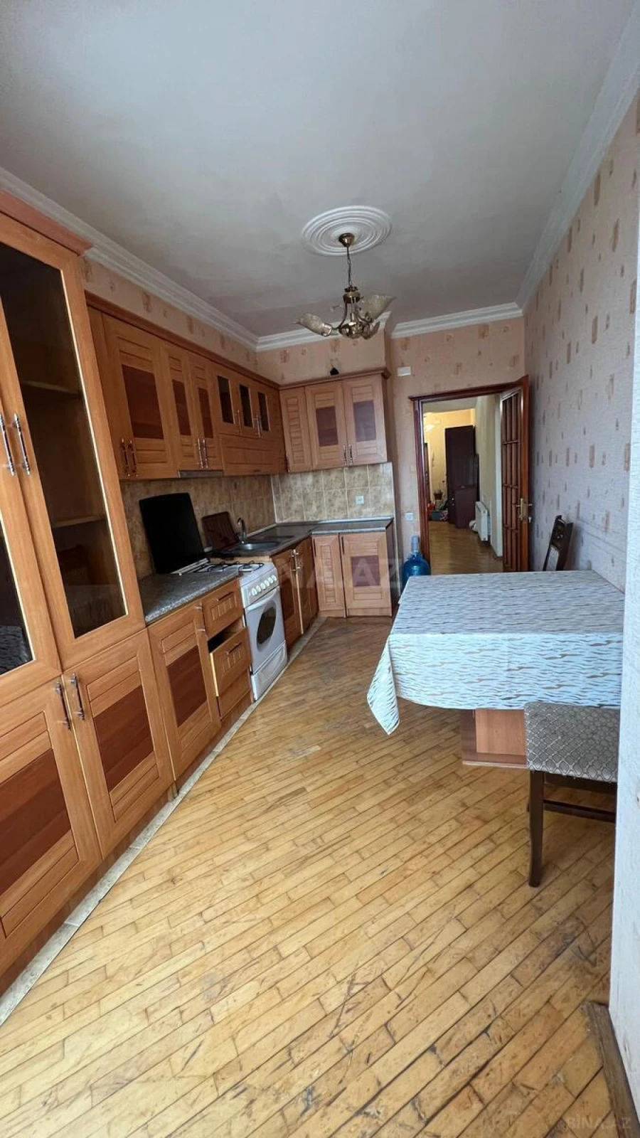Kirayə verilir 3 otaqlı mənzil 140 m²
